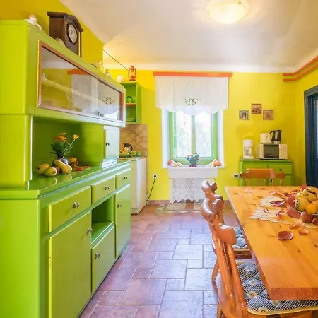 House Helena *