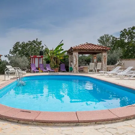 House Helena Feriehus *