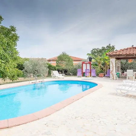 House Helena Feriehus Valtura