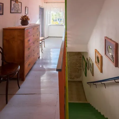 House Helena Valtura