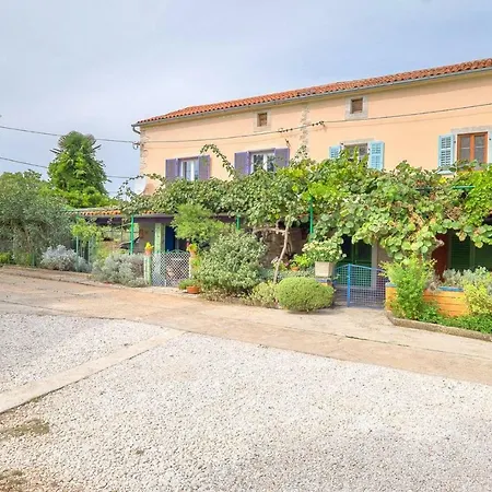 House Helena Vikendica Valtura