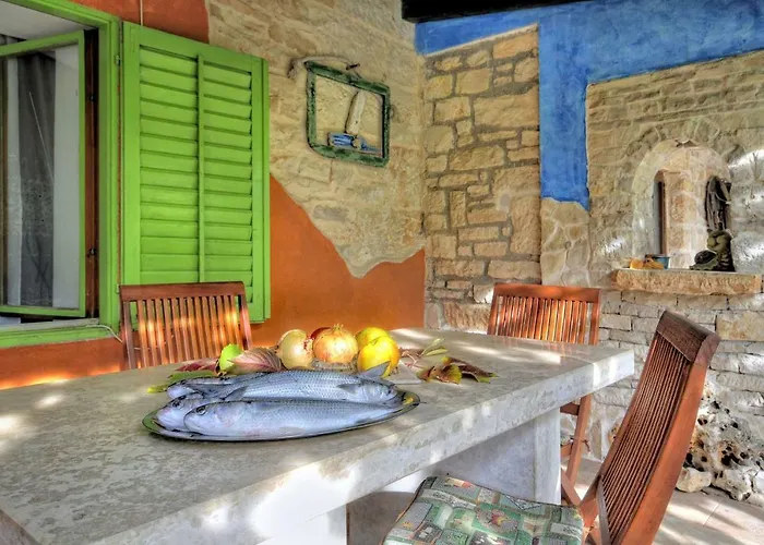 House Helena Vikendica Valtura